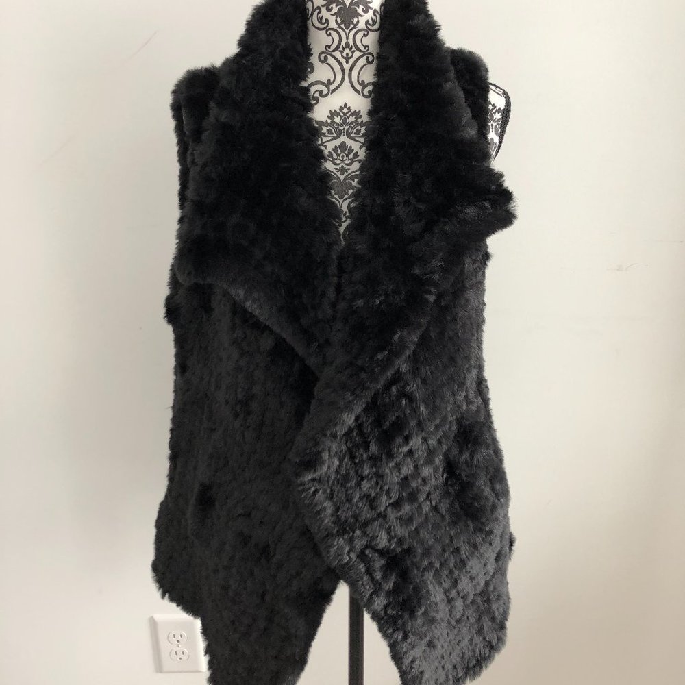 Tahari Black Faux Fur Drape Vest